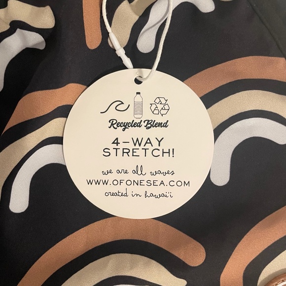 Of One Sea Swim Water‎ Board Beach Shorts Lava Rainbow NWT Size 32 - Picture 3 of 6